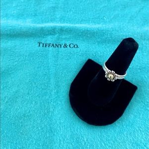 Tiffany & Co. Paloma Picasso Jolie Bead Flower 18k/Sterling Silver Ring size 6.5